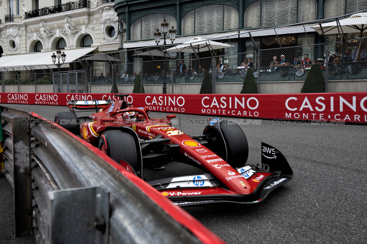 GP MONACO, Charles Leclerc (MON) Ferrari SF-24.

24.05.2024. Formula 1 World Championship, Rd 8, Monaco Grand Prix, Monte Carlo, Monaco, Practice Day.

- www.xpbimages.com, EMail: requests@xpbimages.com © Copyright: Price / XPB Images