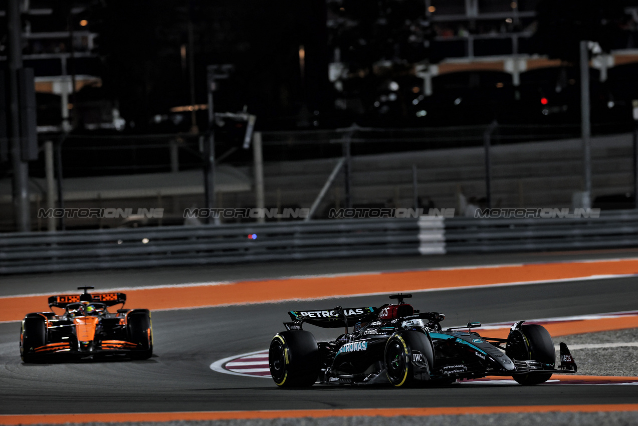 GP QATAR, George Russell (GBR) Mercedes AMG F1 W15.

01.12.2024. Formula 1 World Championship, Rd 23, Qatar Grand Prix, Doha, Qatar, Gara Day.

 - www.xpbimages.com, EMail: requests@xpbimages.com © Copyright: Staley / XPB Images
