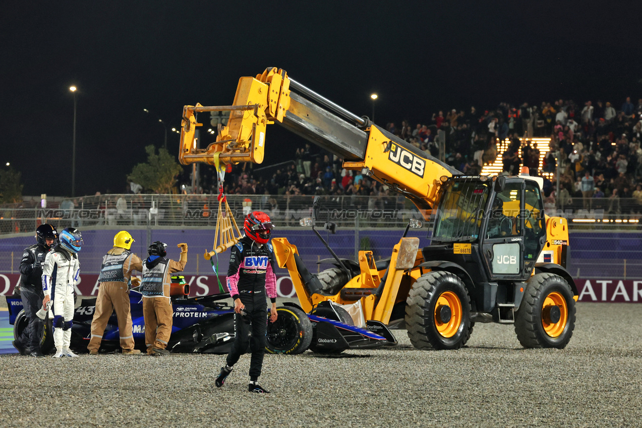 GP QATAR, Esteban Ocon (FRA) Alpine F1 Team retired at the partenza of the race.

01.12.2024. Formula 1 World Championship, Rd 23, Qatar Grand Prix, Doha, Qatar, Gara Day.

 - www.xpbimages.com, EMail: requests@xpbimages.com © Copyright: Coates / XPB Images