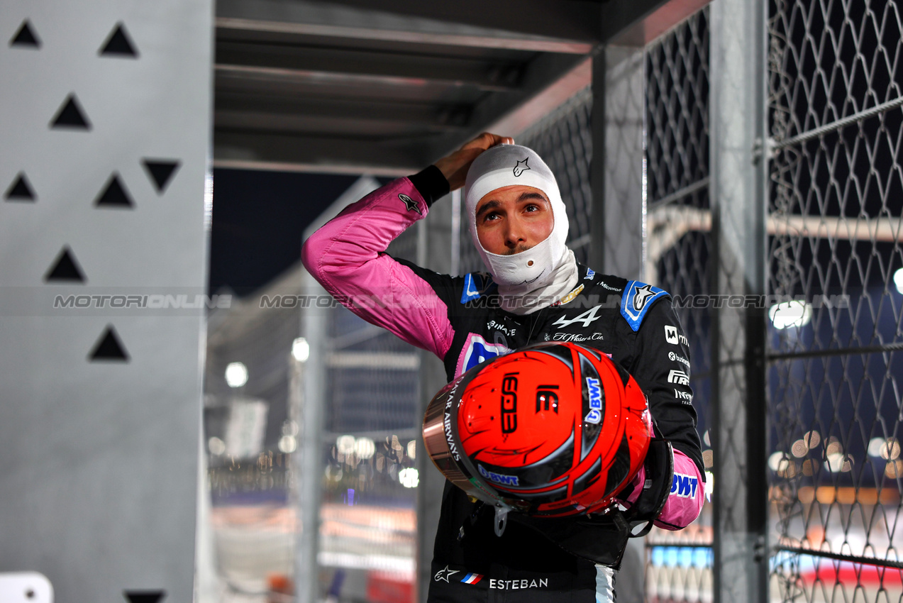 GP QATAR, Esteban Ocon (FRA) Alpine F1 Team retired from the race.

01.12.2024. Formula 1 World Championship, Rd 23, Qatar Grand Prix, Doha, Qatar, Gara Day.

 - www.xpbimages.com, EMail: requests@xpbimages.com © Copyright: Coates / XPB Images