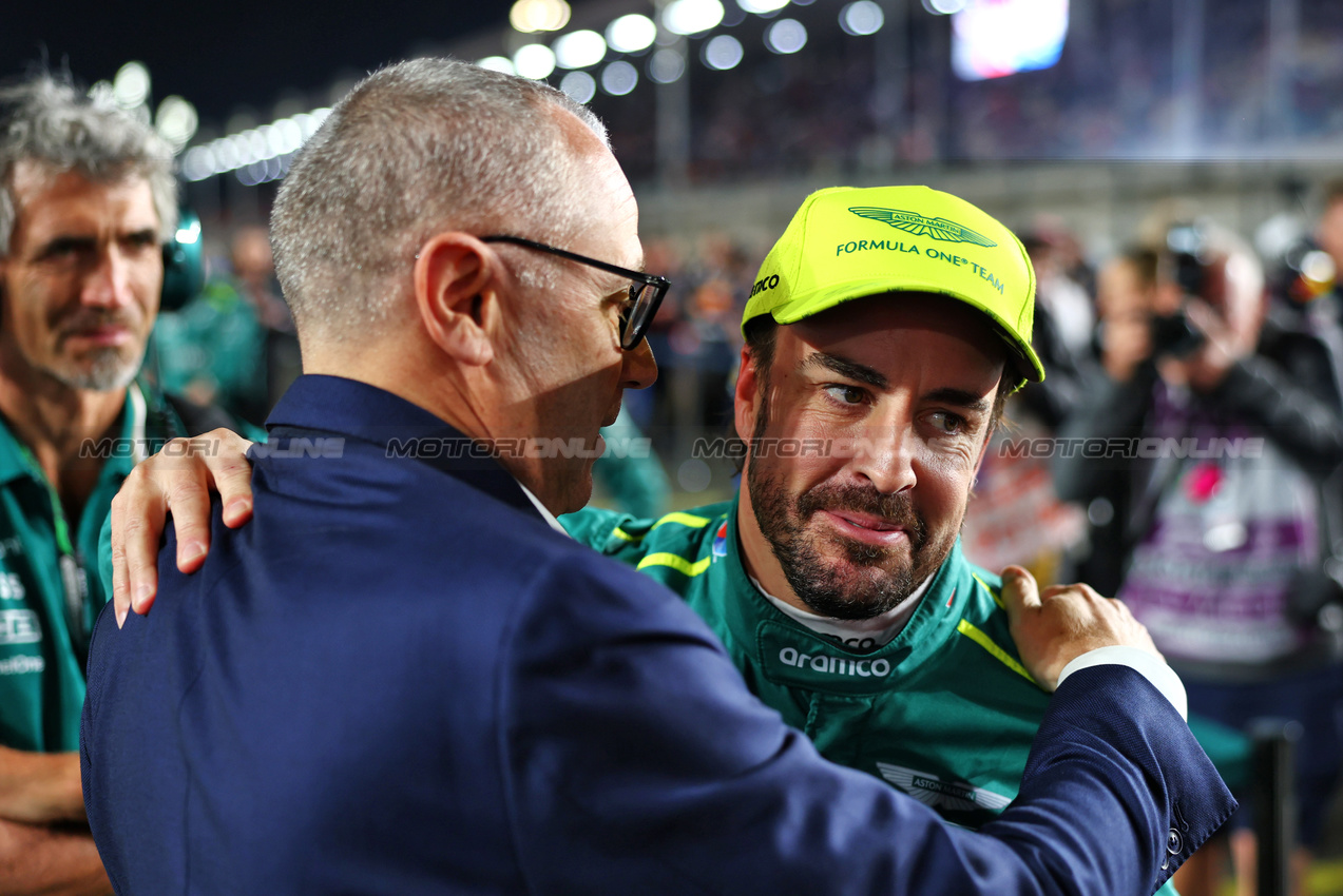 GP QATAR, (L to R): Stefano Domenicali (ITA) Formula One President e CEO with Fernando Alonso (ESP) Aston Martin F1 Team on the grid.

01.12.2024. Formula 1 World Championship, Rd 23, Qatar Grand Prix, Doha, Qatar, Gara Day.

 - www.xpbimages.com, EMail: requests@xpbimages.com © Copyright: Coates / XPB Images