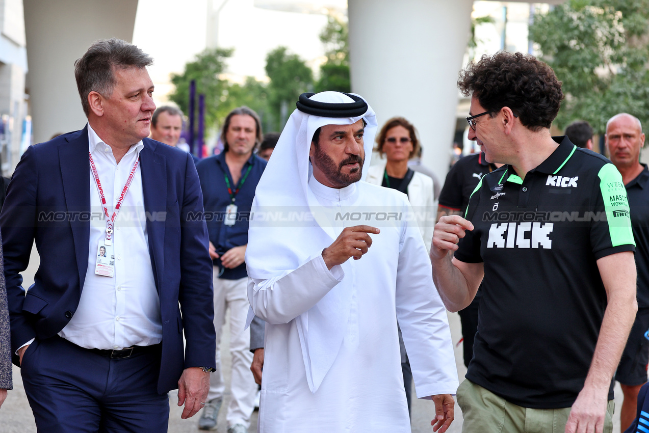 GP QATAR, (L to R): Gernot Dollner (GER) Audi Chief Executive Officer with Mohammed Bin Sulayem (UAE) FIA President e Mattia Binotto (ITA) Sauber Motorsport Chief Operating e Chief Technical Officer.

01.12.2024. Formula 1 World Championship, Rd 23, Qatar Grand Prix, Doha, Qatar, Gara Day.

- www.xpbimages.com, EMail: requests@xpbimages.com © Copyright: Moy / XPB Images