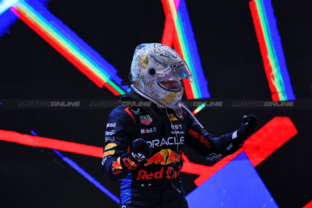GP QATAR, Gara winner Max Verstappen (NLD) Red Bull Racing celebrates in parc ferme.

01.12.2024. Formula 1 World Championship, Rd 23, Qatar Grand Prix, Doha, Qatar, Gara Day.

 - www.xpbimages.com, EMail: requests@xpbimages.com © Copyright: Staley / XPB Images