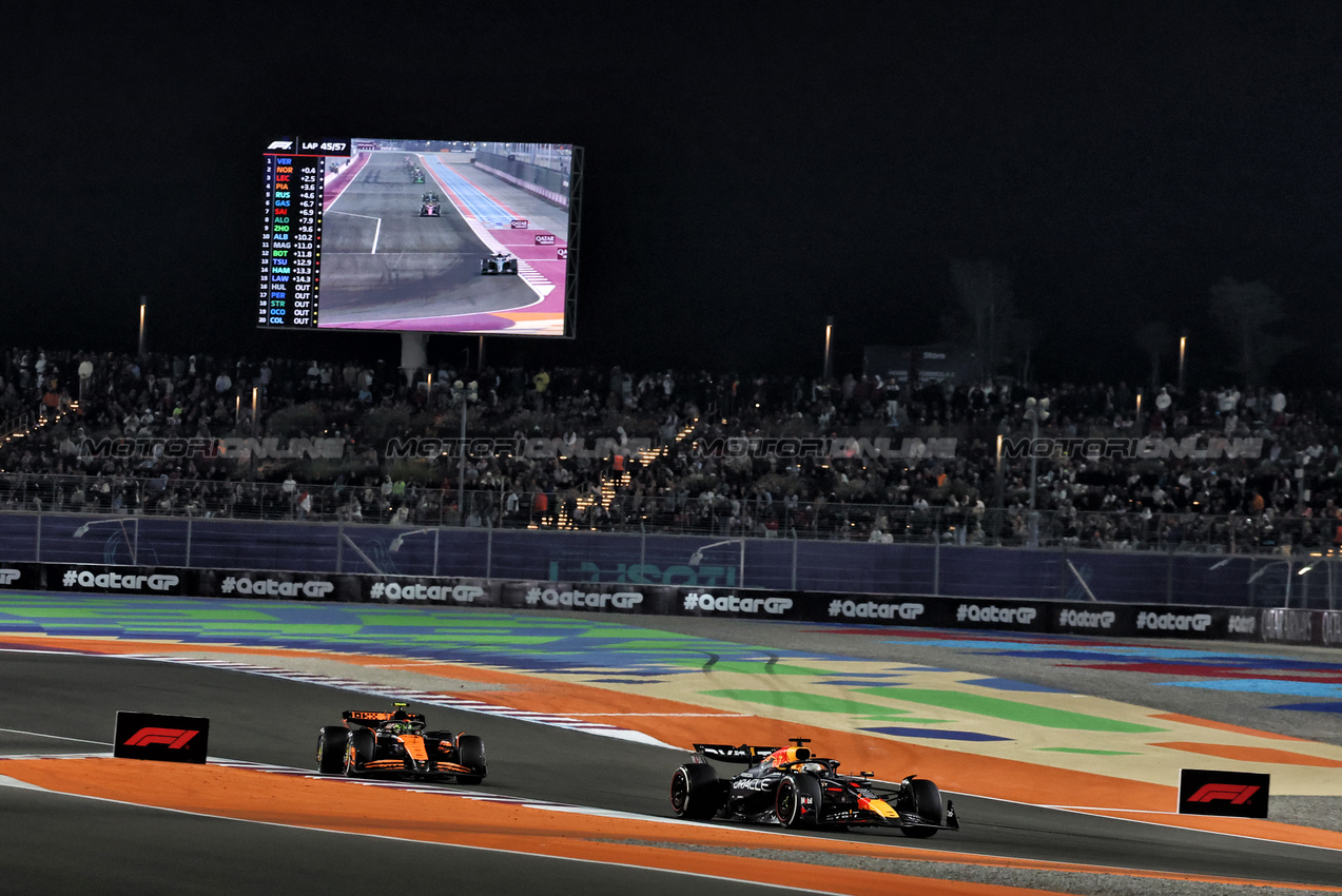 GP QATAR, Max Verstappen (NLD) Red Bull Racing RB20.

01.12.2024. Formula 1 World Championship, Rd 23, Qatar Grand Prix, Doha, Qatar, Gara Day.

- www.xpbimages.com, EMail: requests@xpbimages.com © Copyright: Moy / XPB Images