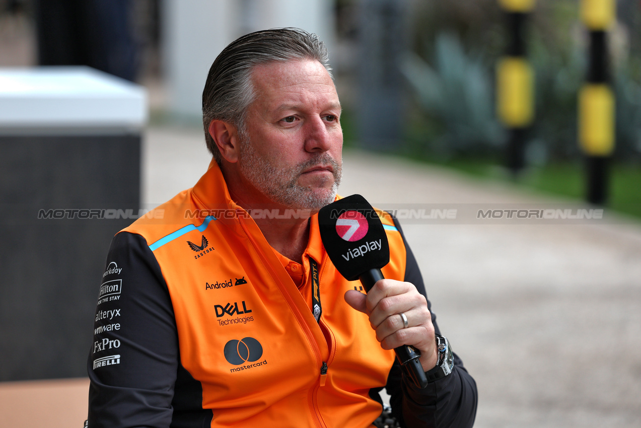 GP QATAR, Zak Brown (USA) McLaren Executive Director.

01.12.2024. Formula 1 World Championship, Rd 23, Qatar Grand Prix, Doha, Qatar, Gara Day.

 - www.xpbimages.com, EMail: requests@xpbimages.com © Copyright: Staley / XPB Images