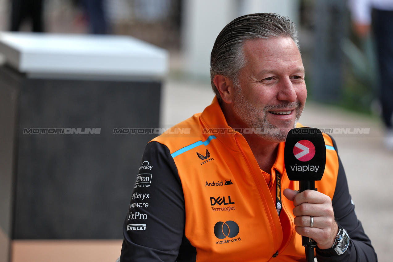 GP QATAR, Zak Brown (USA) McLaren Executive Director.

01.12.2024. Formula 1 World Championship, Rd 23, Qatar Grand Prix, Doha, Qatar, Gara Day.

 - www.xpbimages.com, EMail: requests@xpbimages.com © Copyright: Staley / XPB Images