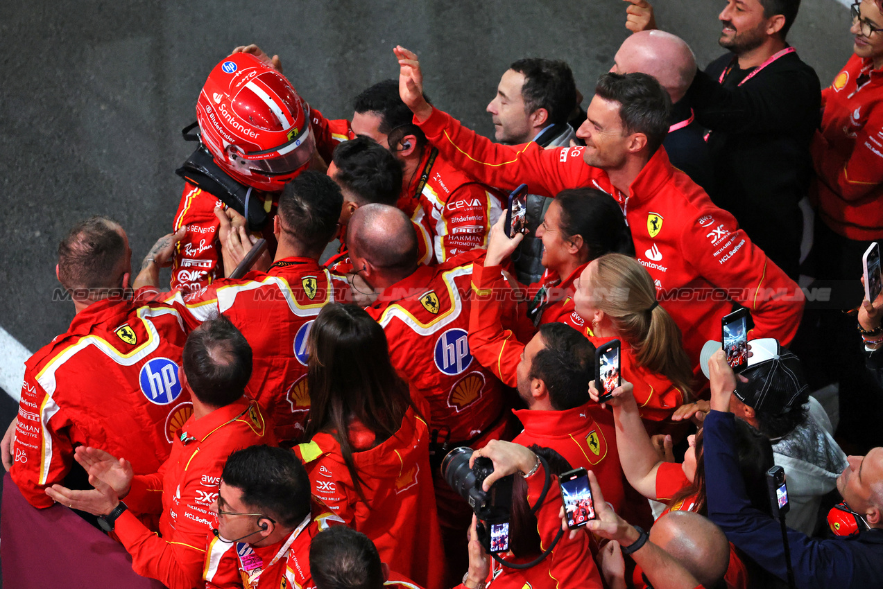 GP QATAR, Charles Leclerc (MON) Ferrari celebrates his second position with the team.

01.12.2024. Formula 1 World Championship, Rd 23, Qatar Grand Prix, Doha, Qatar, Gara Day.

- www.xpbimages.com, EMail: requests@xpbimages.com © Copyright: Moy / XPB Images
