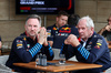 GP QATAR, (L to R): Christian Horner (GBR) Red Bull Racing Team Principal with Dr Helmut Marko (AUT) Red Bull Motorsport Consultant.

01.12.2024. Formula 1 World Championship, Rd 23, Qatar Grand Prix, Doha, Qatar, Gara Day.

- www.xpbimages.com, EMail: requests@xpbimages.com © Copyright: Moy / XPB Images