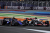 GP QATAR, Alexander Albon (THA) Williams Racing FW46 e Kevin Magnussen (DEN) Haas VF-24.

01.12.2024. Formula 1 World Championship, Rd 23, Qatar Grand Prix, Doha, Qatar, Gara Day.

- www.xpbimages.com, EMail: requests@xpbimages.com © Copyright: Moy / XPB Images