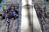 GP QATAR, Liam Lawson (NZL) RB VCARB 01 makes a pit stop.

01.12.2024. Formula 1 World Championship, Rd 23, Qatar Grand Prix, Doha, Qatar, Gara Day.

- www.xpbimages.com, EMail: requests@xpbimages.com © Copyright: Bearne / XPB Images