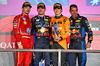 GP QATAR, The podium (L to R): Charles Leclerc (MON) Ferrari, second; Max Verstappen (NLD) Red Bull Racing, vincitore; Oscar Piastri (AUS) McLaren, third; Chris Gent (GBR) Red Bull Racing Mechanic.

01.12.2024. Formula 1 World Championship, Rd 23, Qatar Grand Prix, Doha, Qatar, Gara Day.

- www.xpbimages.com, EMail: requests@xpbimages.com © Copyright: Charniaux / XPB Images