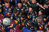 GP QATAR, Gara winner Max Verstappen (NLD) Red Bull Racing celebrates in parc ferme with the team.

01.12.2024. Formula 1 World Championship, Rd 23, Qatar Grand Prix, Doha, Qatar, Gara Day.

- www.xpbimages.com, EMail: requests@xpbimages.com © Copyright: Moy / XPB Images