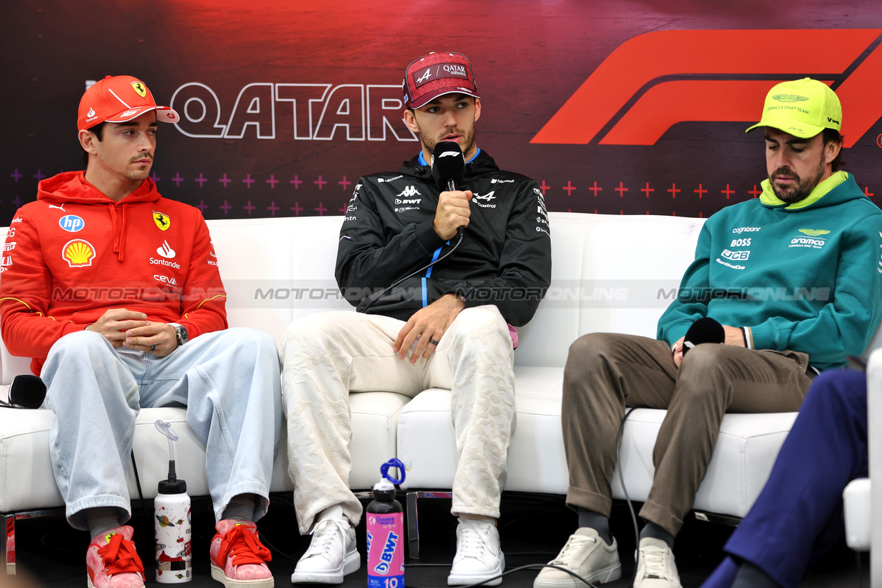 GP QATAR, (L to R): Charles Leclerc (MON) Ferrari; Pierre Gasly (FRA) Alpine F1 Team; Pierre Gasly (FRA) Alpine F1 Team; e Fernando Alonso (ESP) Aston Martin F1 Team, in the FIA Press Conference.

28.11.2024. Formula 1 World Championship, Rd 23, Qatar Grand Prix, Doha, Qatar, Preparation Day.

 - www.xpbimages.com, EMail: requests@xpbimages.com © Copyright: Staley / XPB Images