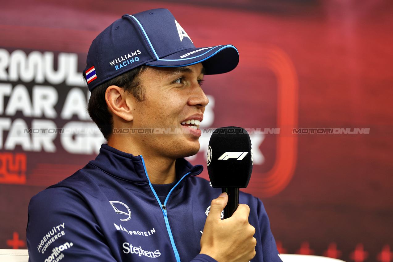 GP QATAR, Alexander Albon (THA) Williams Racing in the FIA Press Conference.

28.11.2024. Formula 1 World Championship, Rd 23, Qatar Grand Prix, Doha, Qatar, Preparation Day.

 - www.xpbimages.com, EMail: requests@xpbimages.com © Copyright: Staley / XPB Images