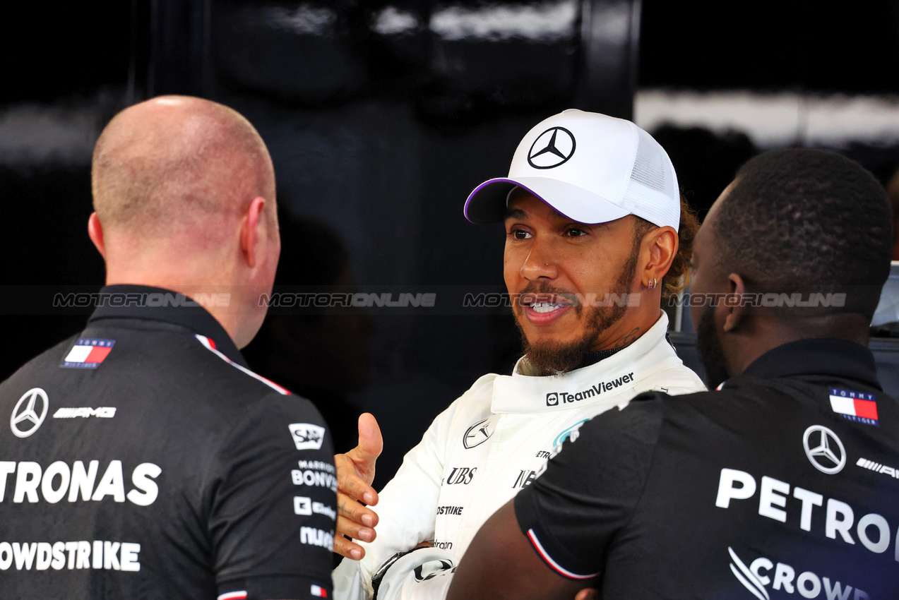 GP QATAR, Lewis Hamilton (GBR) Mercedes AMG F1.

28.11.2024. Formula 1 World Championship, Rd 23, Qatar Grand Prix, Doha, Qatar, Preparation Day.

- www.xpbimages.com, EMail: requests@xpbimages.com © Copyright: Charniaux / XPB Images