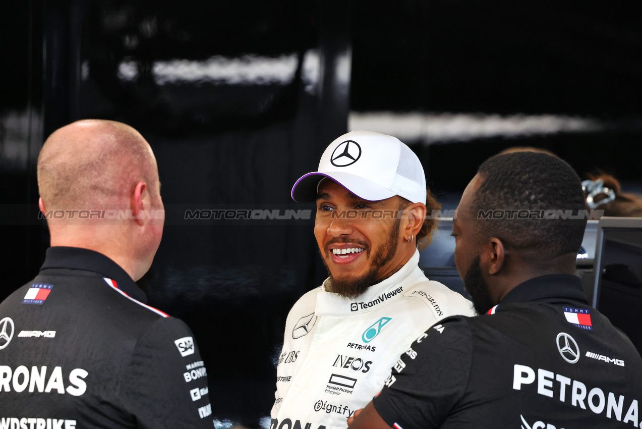 GP QATAR, Lewis Hamilton (GBR) Mercedes AMG F1.

28.11.2024. Formula 1 World Championship, Rd 23, Qatar Grand Prix, Doha, Qatar, Preparation Day.

- www.xpbimages.com, EMail: requests@xpbimages.com © Copyright: Charniaux / XPB Images