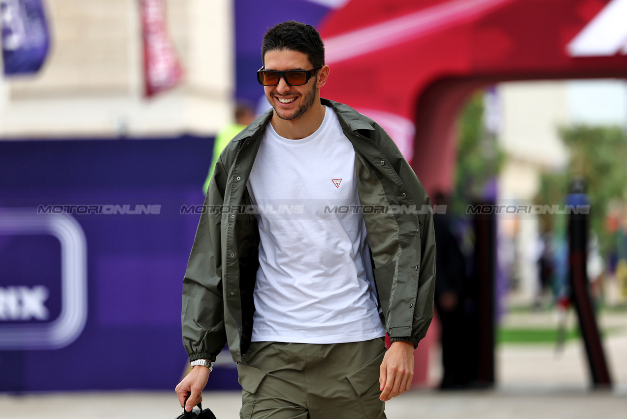 GP QATAR, Esteban Ocon (FRA) Alpine F1 Team.

28.11.2024. Formula 1 World Championship, Rd 23, Qatar Grand Prix, Doha, Qatar, Preparation Day.

 - www.xpbimages.com, EMail: requests@xpbimages.com © Copyright: Staley / XPB Images