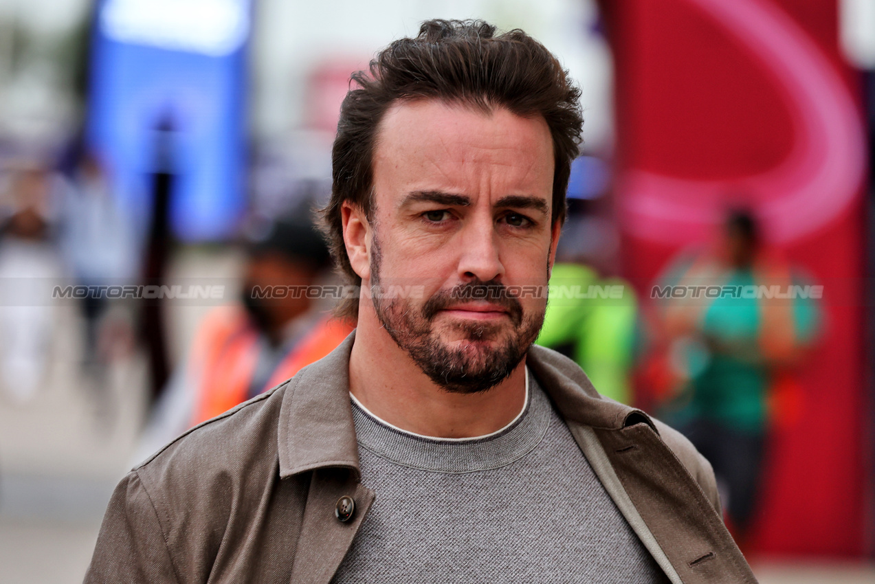 GP QATAR, Fernando Alonso (ESP) Aston Martin F1 Team.

28.11.2024. Formula 1 World Championship, Rd 23, Qatar Grand Prix, Doha, Qatar, Preparation Day.

- www.xpbimages.com, EMail: requests@xpbimages.com © Copyright: Moy / XPB Images