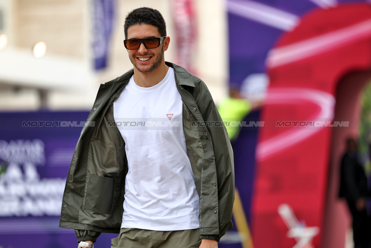 GP QATAR, Esteban Ocon (FRA) Alpine F1 Team.

28.11.2024. Formula 1 World Championship, Rd 23, Qatar Grand Prix, Doha, Qatar, Preparation Day.

 - www.xpbimages.com, EMail: requests@xpbimages.com © Copyright: Staley / XPB Images