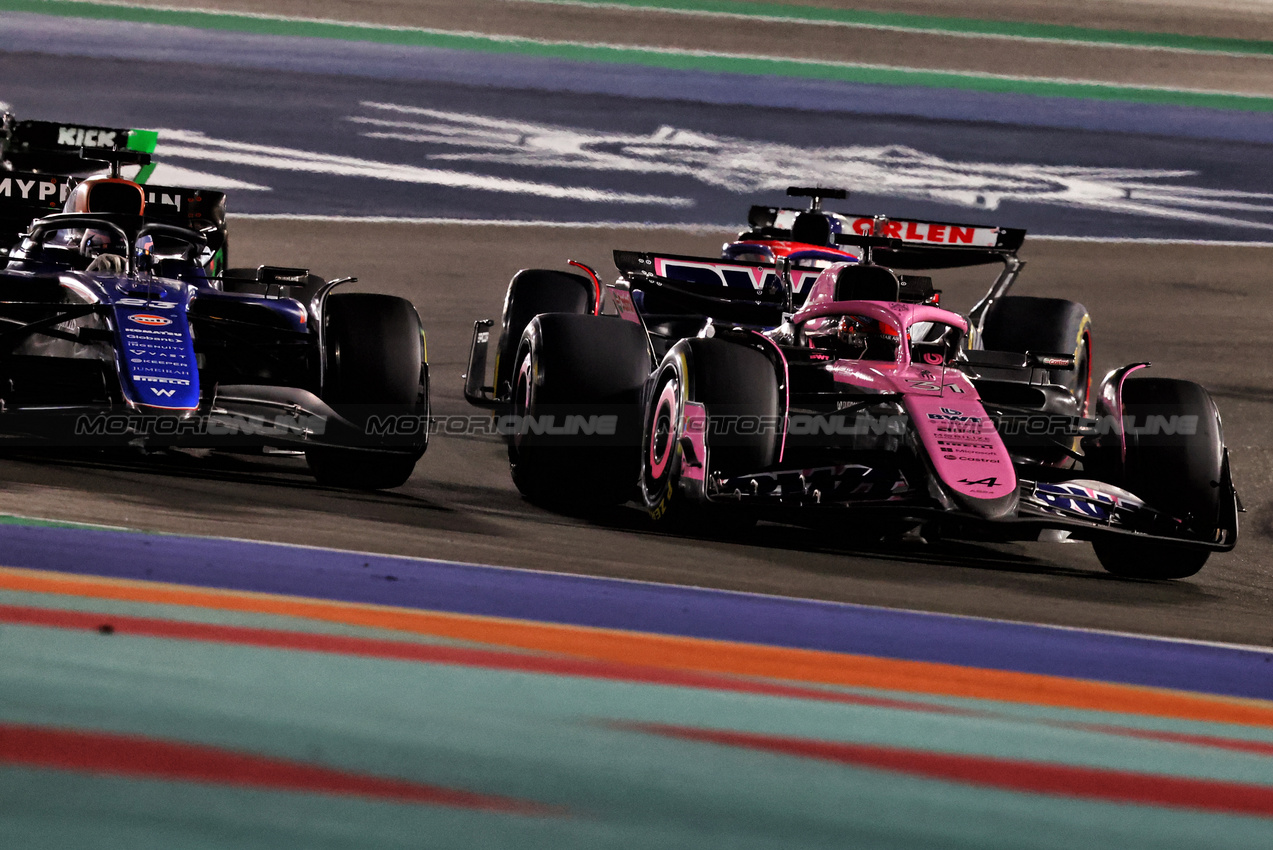 GP QATAR, Esteban Ocon (FRA) Alpine F1 Team A524.

30.11.2024. Formula 1 World Championship, Rd 23, Qatar Grand Prix, Doha, Qatar, Sprint e Qualifiche Day.

- www.xpbimages.com, EMail: requests@xpbimages.com © Copyright: Charniaux / XPB Images