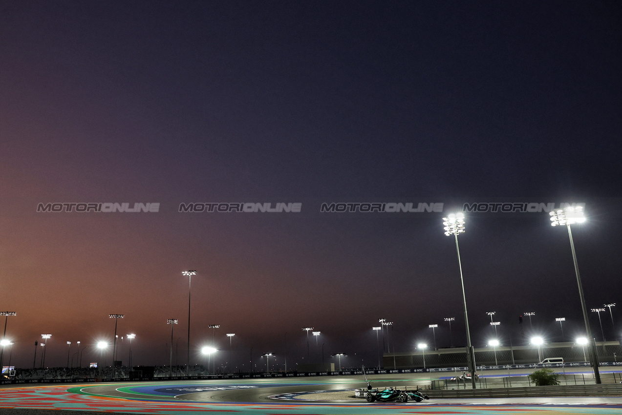 GP QATAR, Lance Stroll (CDN) Aston Martin F1 Team AMR24.

30.11.2024. Formula 1 World Championship, Rd 23, Qatar Grand Prix, Doha, Qatar, Sprint e Qualifiche Day.

- www.xpbimages.com, EMail: requests@xpbimages.com © Copyright: Charniaux / XPB Images
