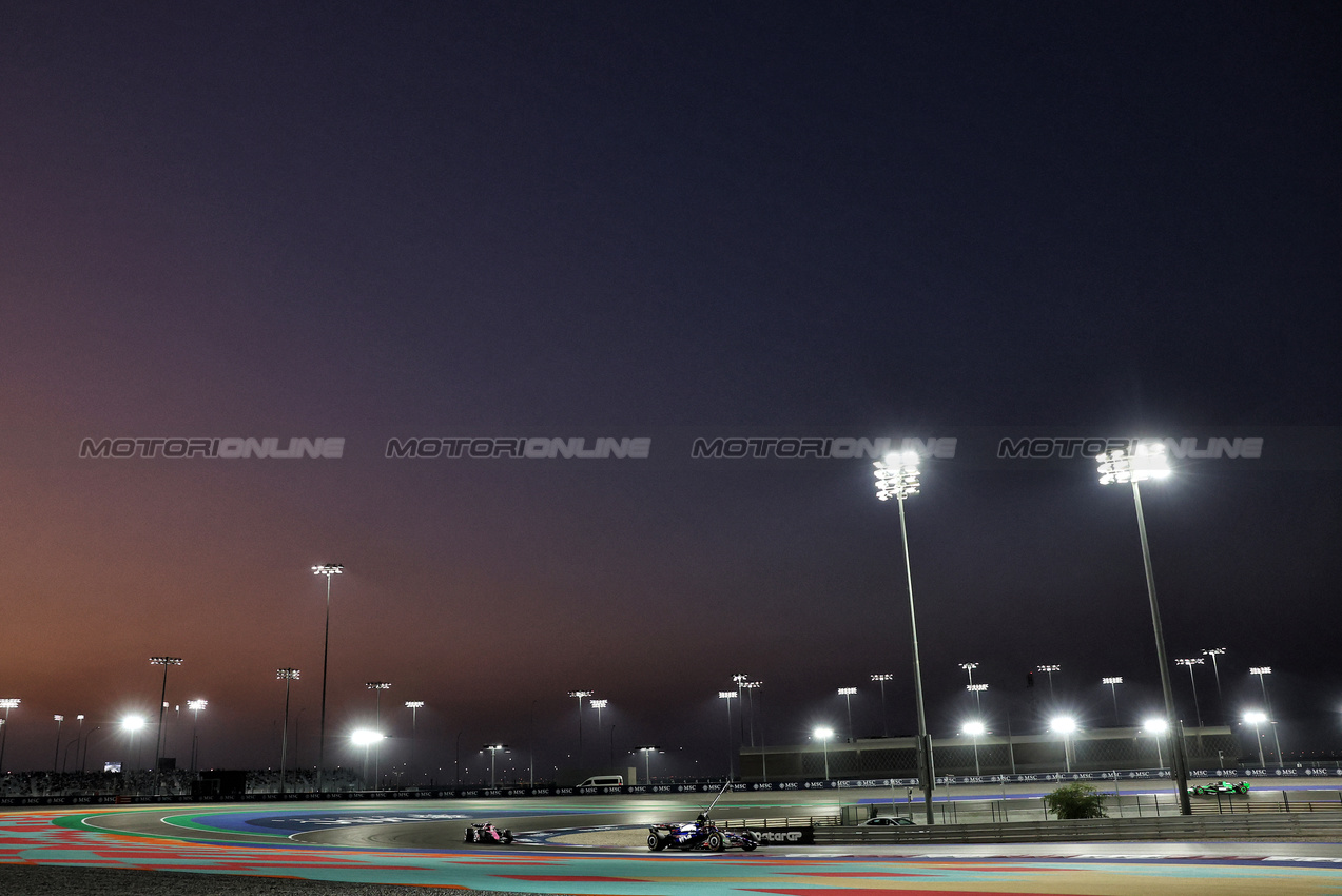 GP QATAR, Yuki Tsunoda (JPN) RB VCARB 01.

30.11.2024. Formula 1 World Championship, Rd 23, Qatar Grand Prix, Doha, Qatar, Sprint e Qualifiche Day.

- www.xpbimages.com, EMail: requests@xpbimages.com © Copyright: Charniaux / XPB Images