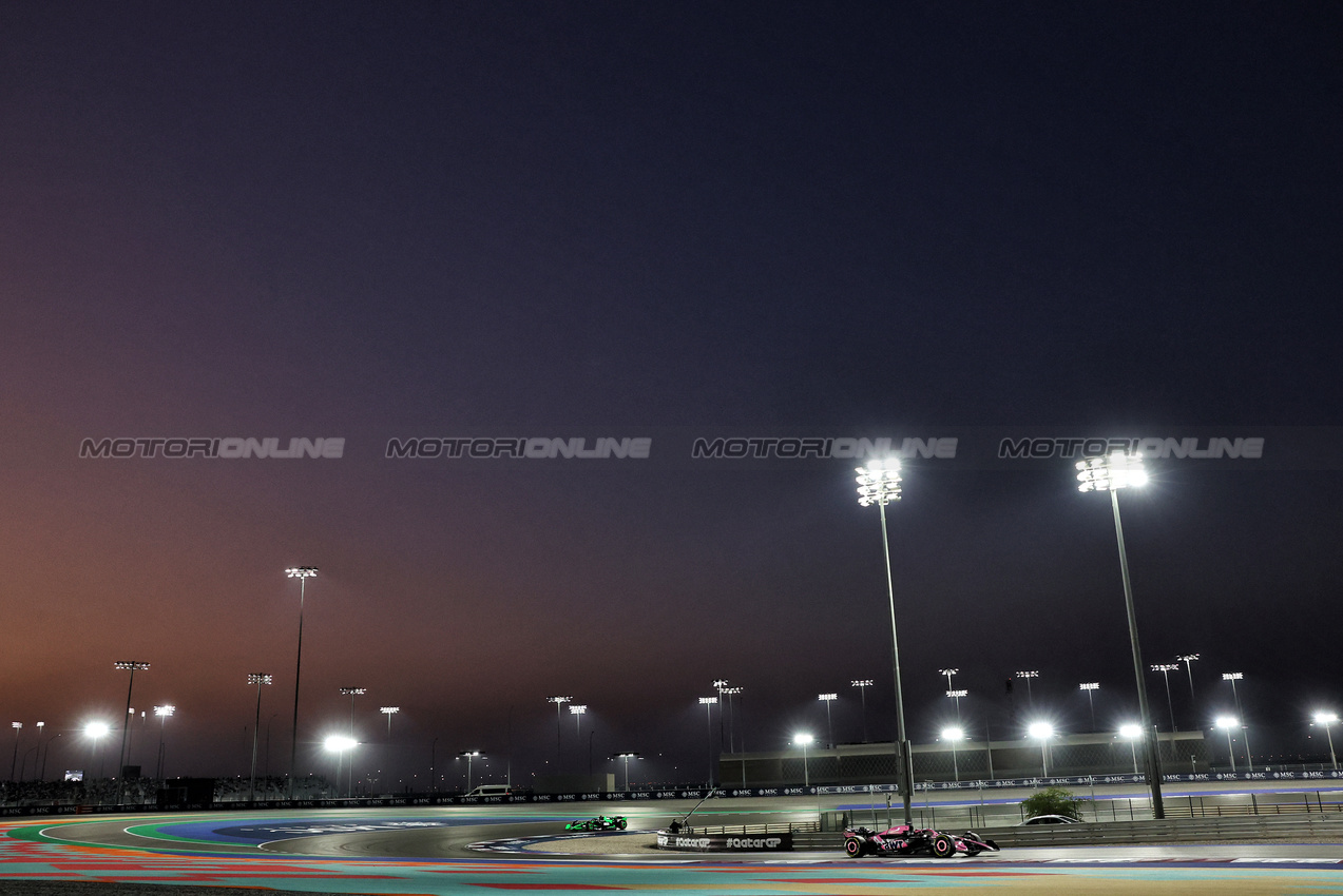 GP QATAR, Esteban Ocon (FRA) Alpine F1 Team A524.

30.11.2024. Formula 1 World Championship, Rd 23, Qatar Grand Prix, Doha, Qatar, Sprint e Qualifiche Day.

- www.xpbimages.com, EMail: requests@xpbimages.com © Copyright: Charniaux / XPB Images