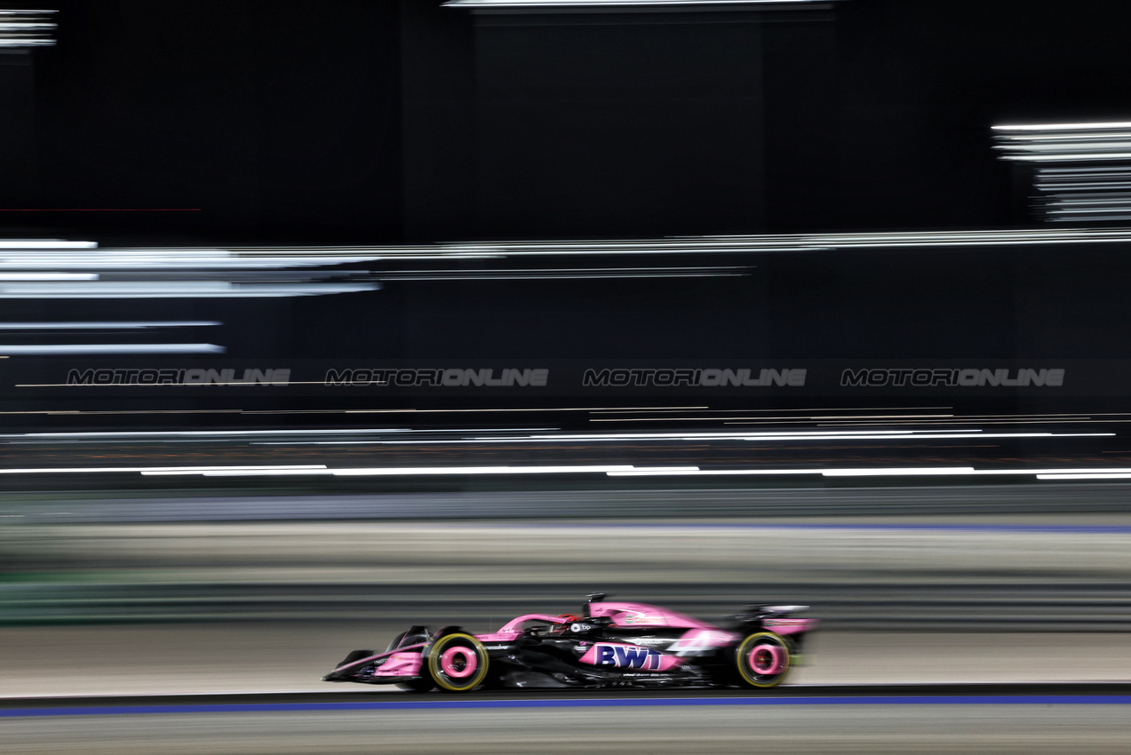 GP QATAR, Esteban Ocon (FRA) Alpine F1 Team A524.

30.11.2024. Formula 1 World Championship, Rd 23, Qatar Grand Prix, Doha, Qatar, Sprint e Qualifiche Day.

 - www.xpbimages.com, EMail: requests@xpbimages.com © Copyright: Staley / XPB Images