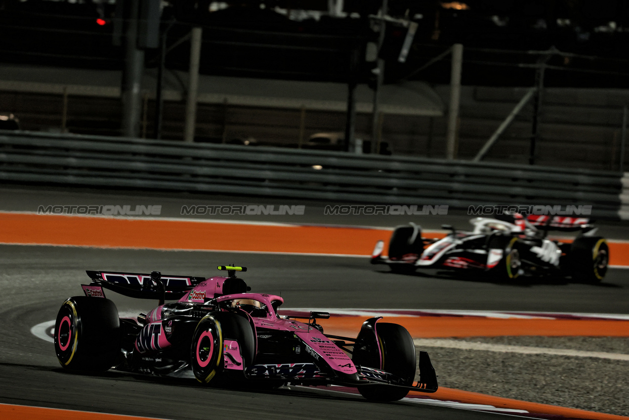GP QATAR, Pierre Gasly (FRA) Alpine F1 Team A524.

30.11.2024. Formula 1 World Championship, Rd 23, Qatar Grand Prix, Doha, Qatar, Sprint e Qualifiche Day.

 - www.xpbimages.com, EMail: requests@xpbimages.com © Copyright: Coates / XPB Images