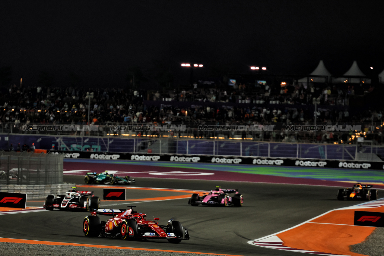 GP QATAR, Charles Leclerc (MON) Ferrari SF-24.

30.11.2024. Formula 1 World Championship, Rd 23, Qatar Grand Prix, Doha, Qatar, Sprint e Qualifiche Day.

 - www.xpbimages.com, EMail: requests@xpbimages.com © Copyright: Coates / XPB Images