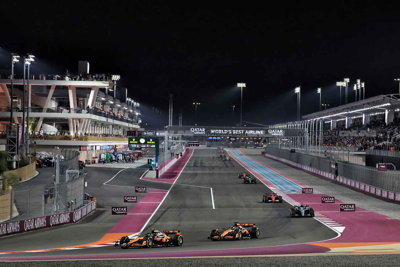 GP QATAR, Lando Norris (GBR) McLaren MCL38.

30.11.2024. Formula 1 World Championship, Rd 23, Qatar Grand Prix, Doha, Qatar, Sprint e Qualifiche Day.

- www.xpbimages.com, EMail: requests@xpbimages.com © Copyright: Moy / XPB Images