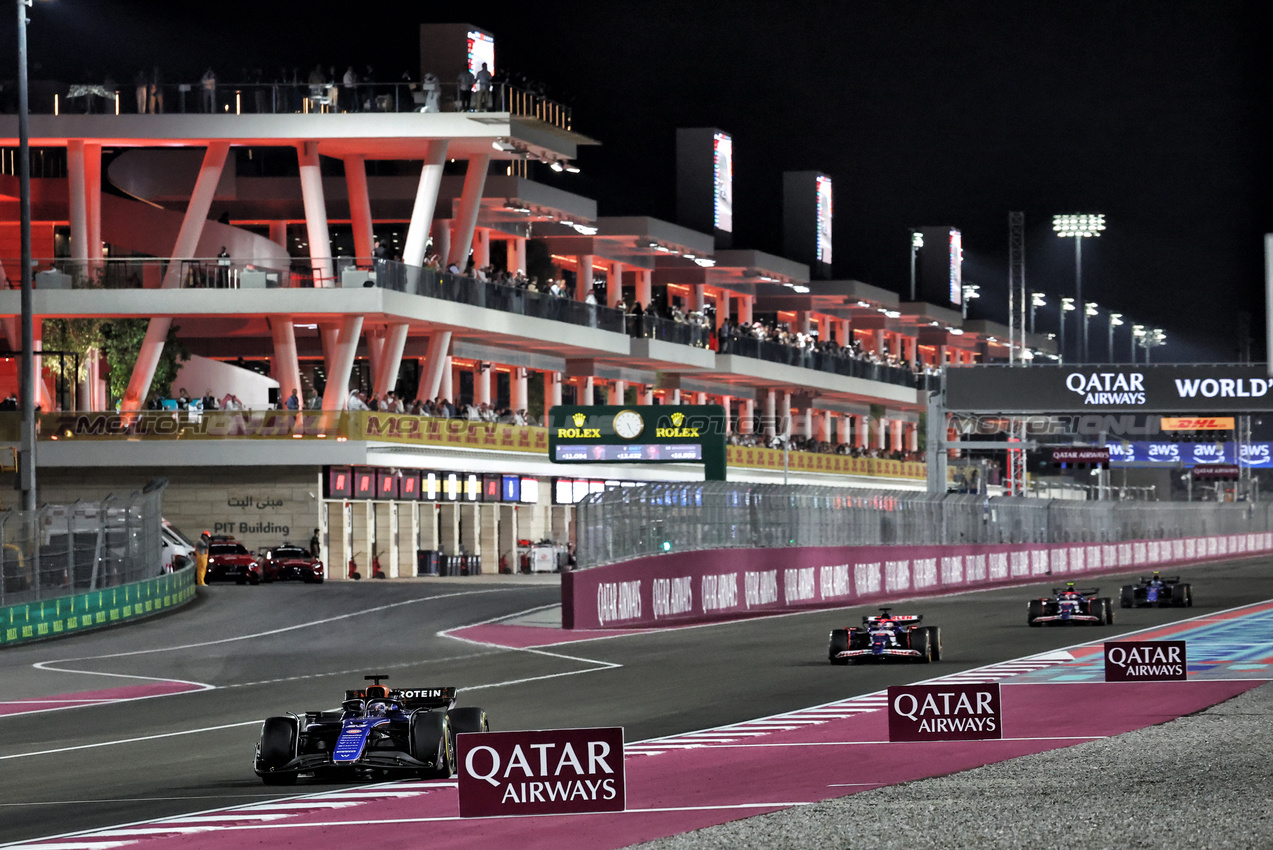 GP QATAR, Alexander Albon (THA) Williams Racing FW46.

30.11.2024. Formula 1 World Championship, Rd 23, Qatar Grand Prix, Doha, Qatar, Sprint e Qualifiche Day.

- www.xpbimages.com, EMail: requests@xpbimages.com © Copyright: Moy / XPB Images