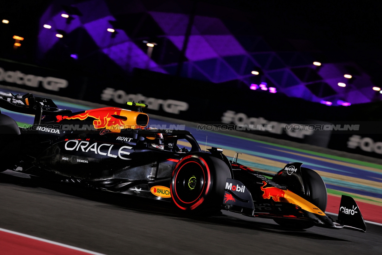 GP QATAR, Sergio Perez (MEX) Red Bull Racing RB20.

30.11.2024. Formula 1 World Championship, Rd 23, Qatar Grand Prix, Doha, Qatar, Sprint e Qualifiche Day.

- www.xpbimages.com, EMail: requests@xpbimages.com © Copyright: Charniaux / XPB Images