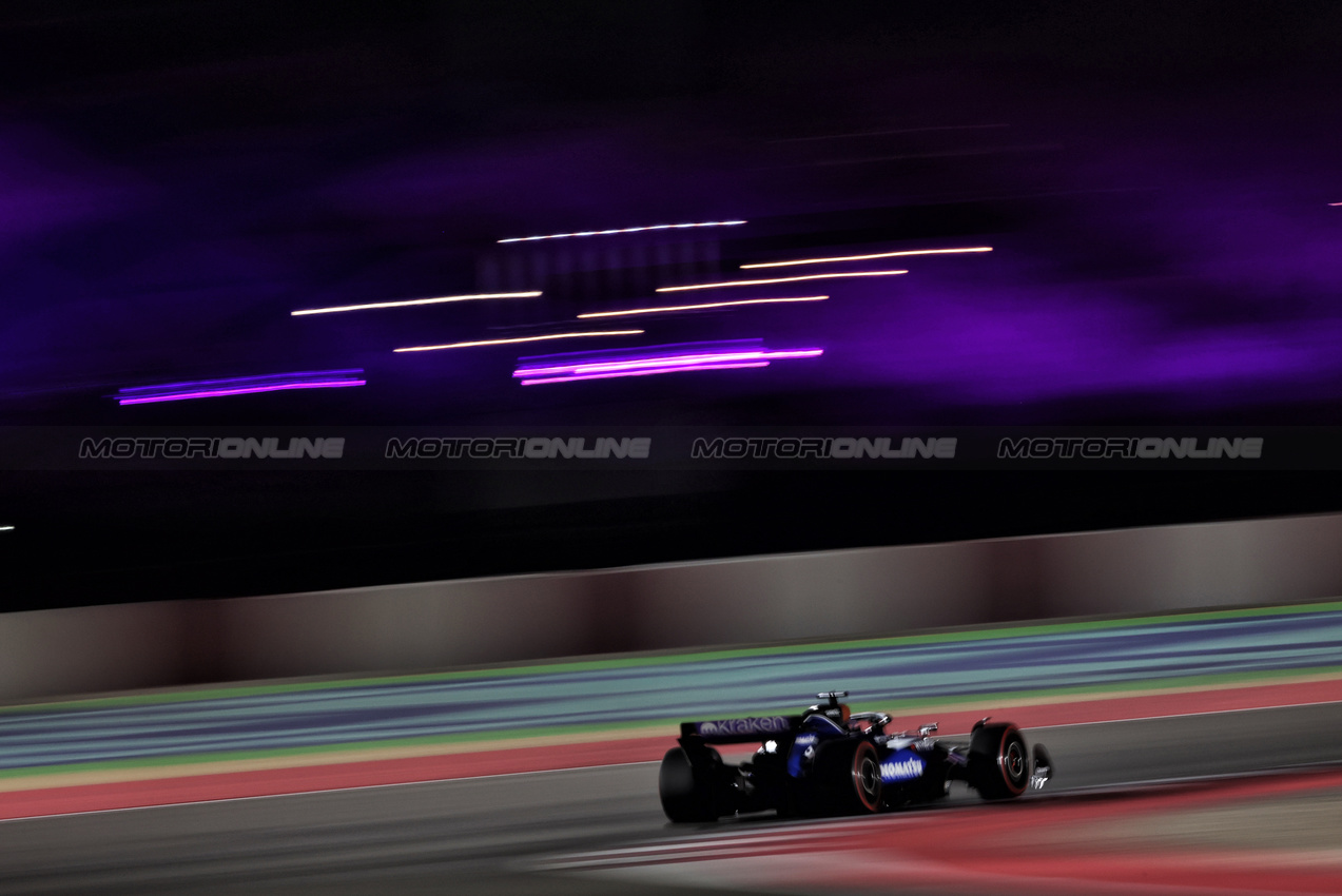 GP QATAR, Alexander Albon (THA) Williams Racing FW46.

30.11.2024. Formula 1 World Championship, Rd 23, Qatar Grand Prix, Doha, Qatar, Sprint e Qualifiche Day.

 - www.xpbimages.com, EMail: requests@xpbimages.com © Copyright: Staley / XPB Images