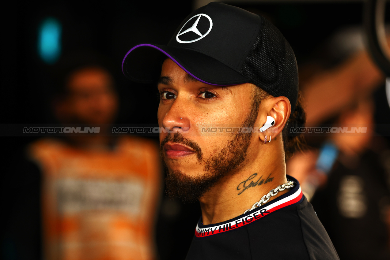 GP QATAR, Lewis Hamilton (GBR) Mercedes AMG F1.

30.11.2024. Formula 1 World Championship, Rd 23, Qatar Grand Prix, Doha, Qatar, Sprint e Qualifiche Day.

 - www.xpbimages.com, EMail: requests@xpbimages.com © Copyright: Coates / XPB Images