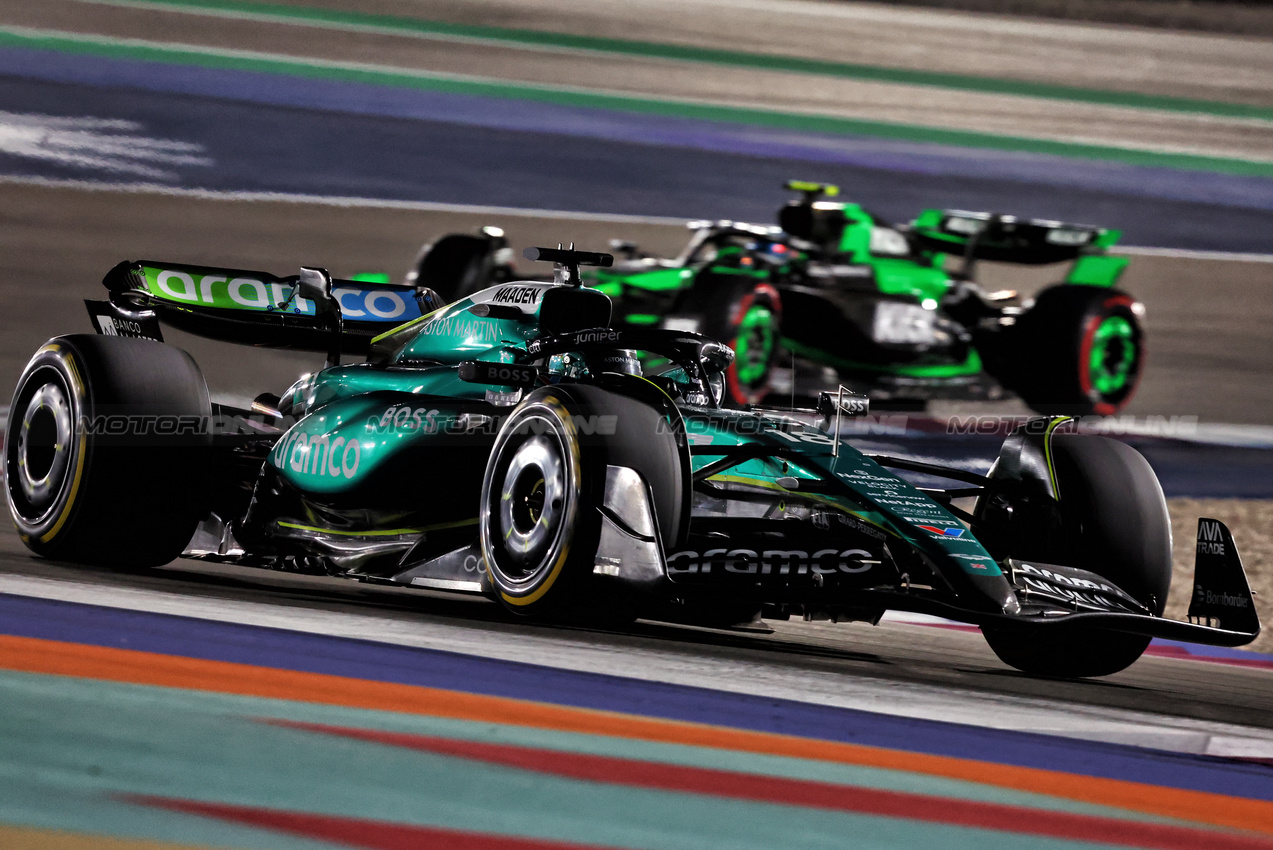 GP QATAR, Lance Stroll (CDN) Aston Martin F1 Team AMR24.

30.11.2024. Formula 1 World Championship, Rd 23, Qatar Grand Prix, Doha, Qatar, Sprint e Qualifiche Day.

- www.xpbimages.com, EMail: requests@xpbimages.com © Copyright: Charniaux / XPB Images