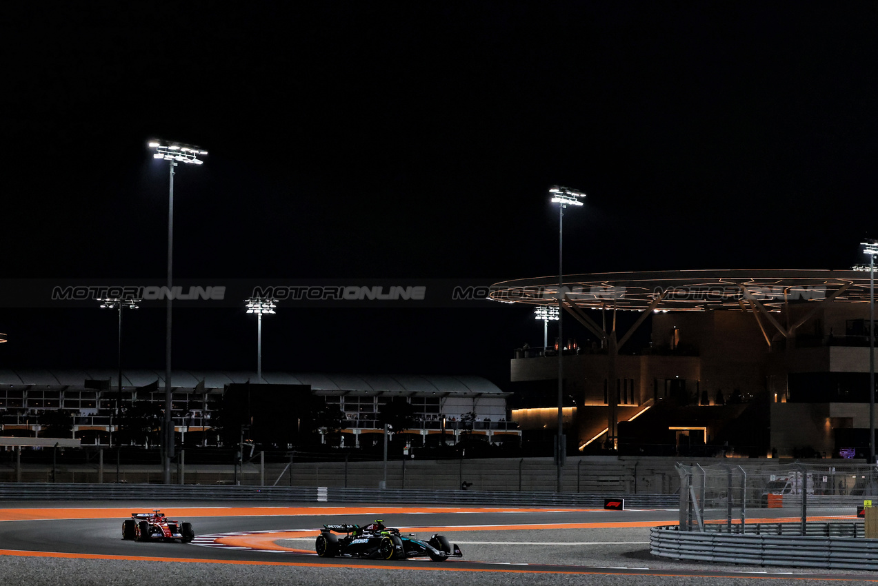 GP QATAR, Lewis Hamilton (GBR) Mercedes AMG F1 W15.

30.11.2024. Formula 1 World Championship, Rd 23, Qatar Grand Prix, Doha, Qatar, Sprint e Qualifiche Day.

- www.xpbimages.com, EMail: requests@xpbimages.com © Copyright: Charniaux / XPB Images