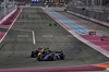 GP QATAR, Franco Colapinto (ARG) Williams Racing FW46 e Sergio Perez (MEX) Red Bull Racing RB20 battle for position.

30.11.2024. Formula 1 World Championship, Rd 23, Qatar Grand Prix, Doha, Qatar, Sprint e Qualifiche Day.

- www.xpbimages.com, EMail: requests@xpbimages.com © Copyright: Moy / XPB Images