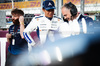 GP QATAR, (L to R): Alexander Albon (THA) Williams Racing with James Urwin (GBR) Williams Racing Gara Engineer on the grid.

30.11.2024. Formula 1 World Championship, Rd 23, Qatar Grand Prix, Doha, Qatar, Sprint e Qualifiche Day.

- www.xpbimages.com, EMail: requests@xpbimages.com © Copyright: Bearne / XPB Images