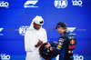 GP QATAR, L to R): Mutaz Essa Barshim (QAT) High Jumper presents the Pirelli Pole Position Award to Max Verstappen (NLD) Red Bull Racing.

30.11.2024. Formula 1 World Championship, Rd 23, Qatar Grand Prix, Doha, Qatar, Sprint e Qualifiche Day.

- www.xpbimages.com, EMail: requests@xpbimages.com © Copyright: Bearne / XPB Images