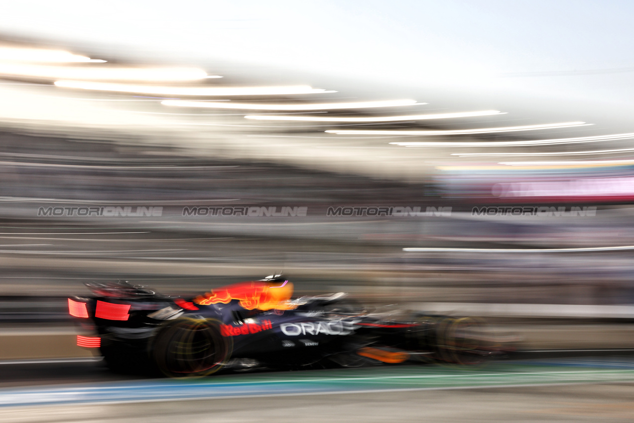 GP QATAR, Max Verstappen (NLD) Red Bull Racing RB20.

29.11.2024 Formula 1 World Championship, Rd 23, Qatar Grand Prix, Doha, Qatar, Sprint Qualifiche Day.

- www.xpbimages.com, EMail: requests@xpbimages.com © Copyright: Charniaux / XPB Images