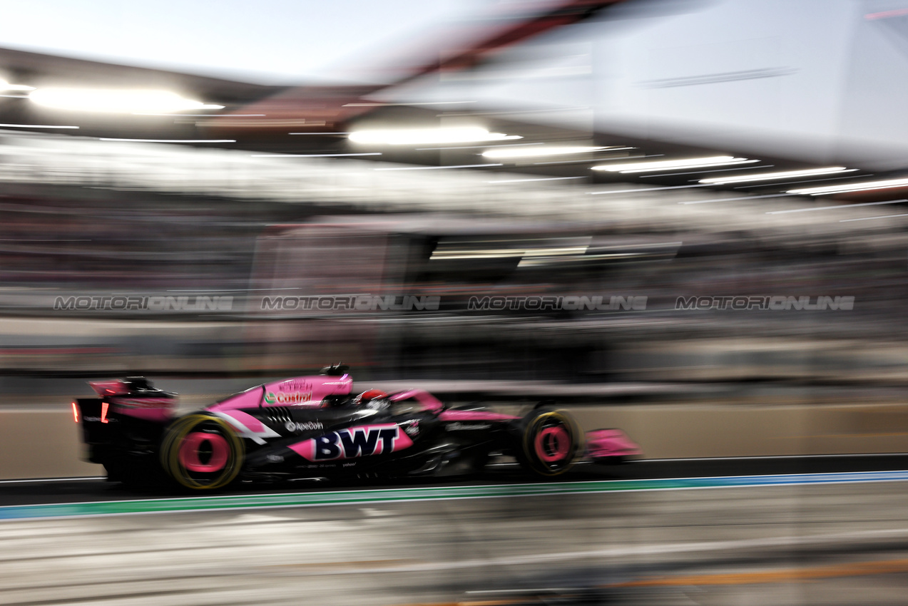 GP QATAR, Esteban Ocon (FRA) Alpine F1 Team A524.

29.11.2024 Formula 1 World Championship, Rd 23, Qatar Grand Prix, Doha, Qatar, Sprint Qualifiche Day.

- www.xpbimages.com, EMail: requests@xpbimages.com © Copyright: Charniaux / XPB Images