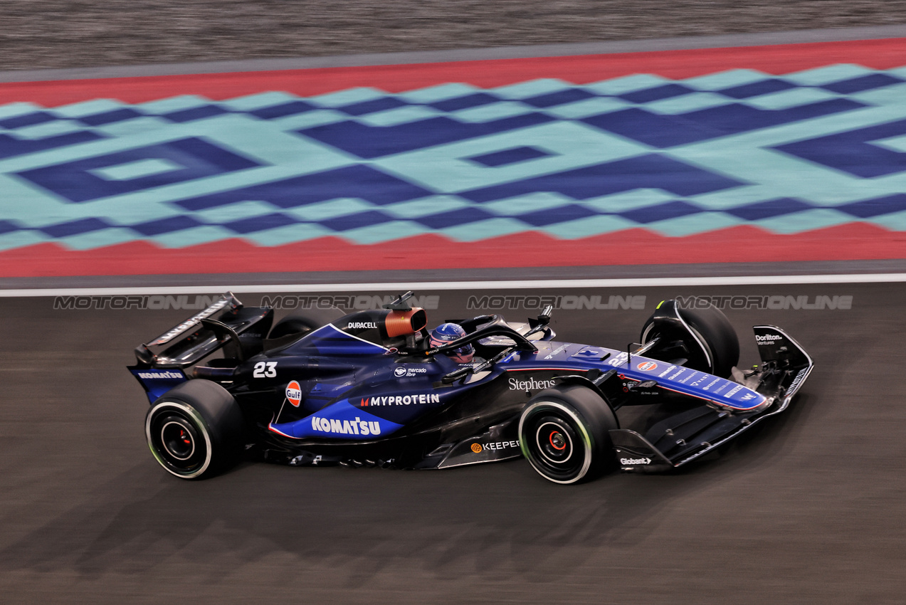 GP QATAR, Alexander Albon (THA) Williams Racing FW46.

29.11.2024 Formula 1 World Championship, Rd 23, Qatar Grand Prix, Doha, Qatar, Sprint Qualifiche Day.

- www.xpbimages.com, EMail: requests@xpbimages.com © Copyright: Bearne / XPB Images