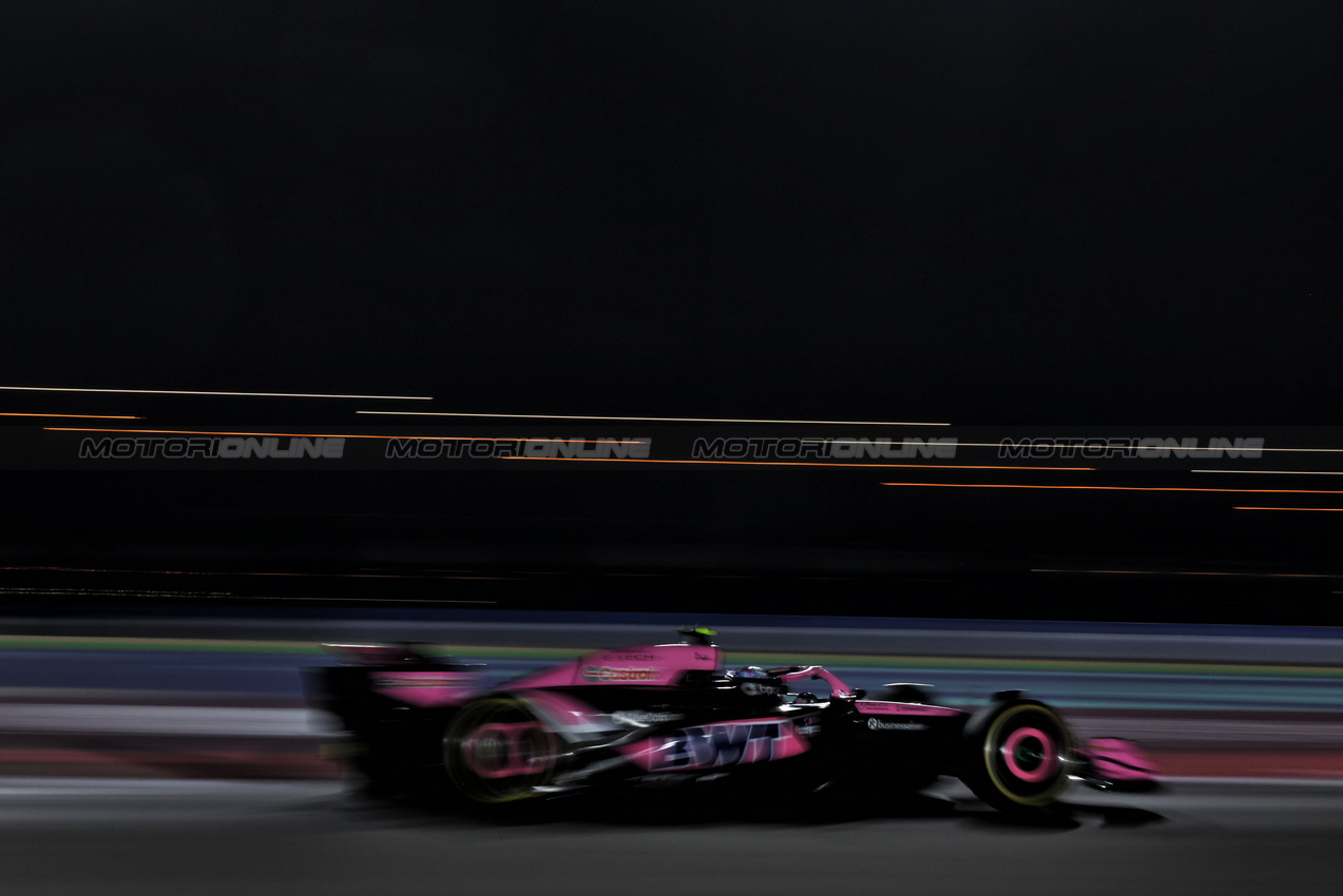 GP QATAR, Pierre Gasly (FRA) Alpine F1 Team A524.

29.11.2024 Formula 1 World Championship, Rd 23, Qatar Grand Prix, Doha, Qatar, Sprint Qualifiche Day.

- www.xpbimages.com, EMail: requests@xpbimages.com © Copyright: Moy / XPB Images