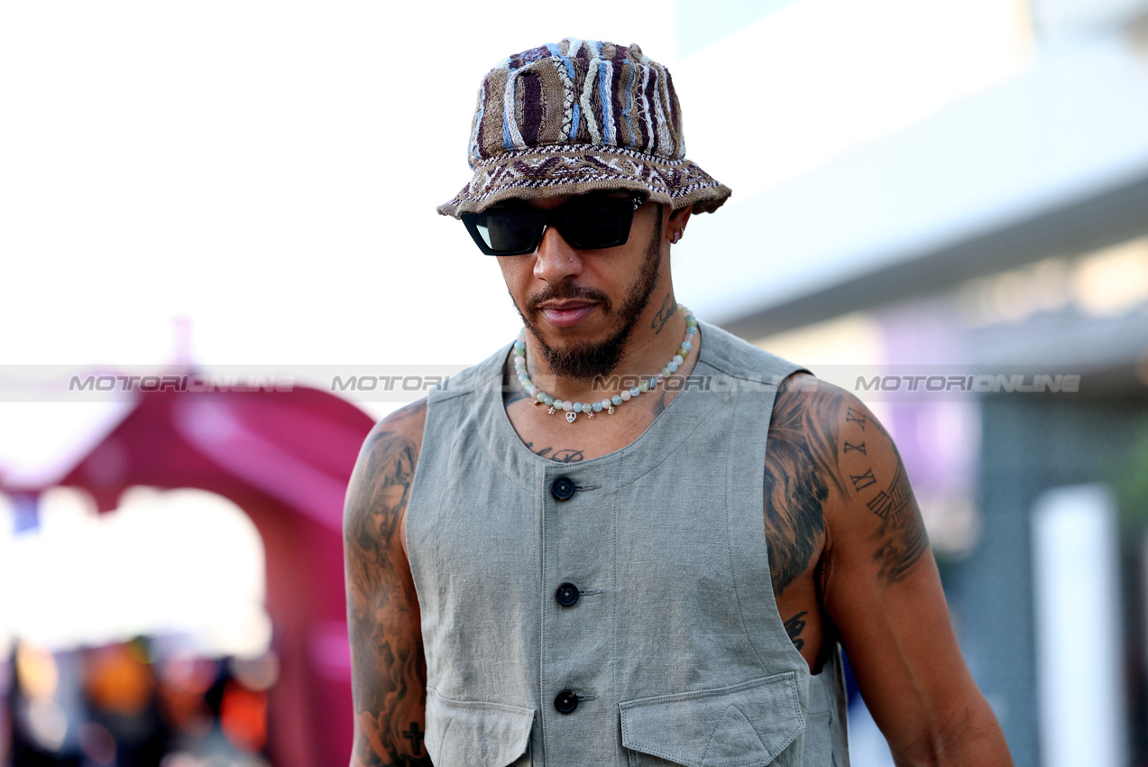 GP QATAR, Lewis Hamilton (GBR) Mercedes AMG F1.

29.11.2024 Formula 1 World Championship, Rd 23, Qatar Grand Prix, Doha, Qatar, Sprint Qualifiche Day.

 - www.xpbimages.com, EMail: requests@xpbimages.com © Copyright: Staley / XPB Images