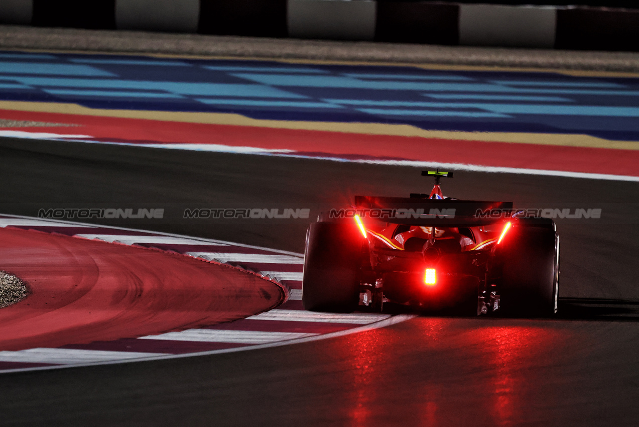 GP QATAR, Carlos Sainz Jr (ESP) Ferrari SF-24.

29.11.2024 Formula 1 World Championship, Rd 23, Qatar Grand Prix, Doha, Qatar, Sprint Qualifiche Day.

- www.xpbimages.com, EMail: requests@xpbimages.com © Copyright: Moy / XPB Images