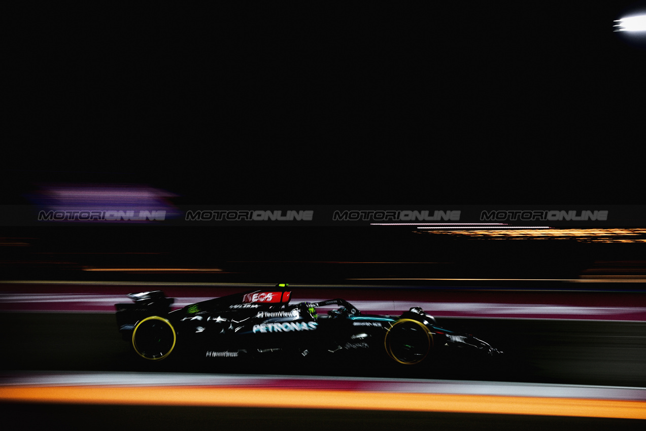GP QATAR, Lewis Hamilton (GBR) Mercedes AMG F1 W15.

29.11.2024 Formula 1 World Championship, Rd 23, Qatar Grand Prix, Doha, Qatar, Sprint Qualifiche Day.

- www.xpbimages.com, EMail: requests@xpbimages.com © Copyright: Charniaux / XPB Images