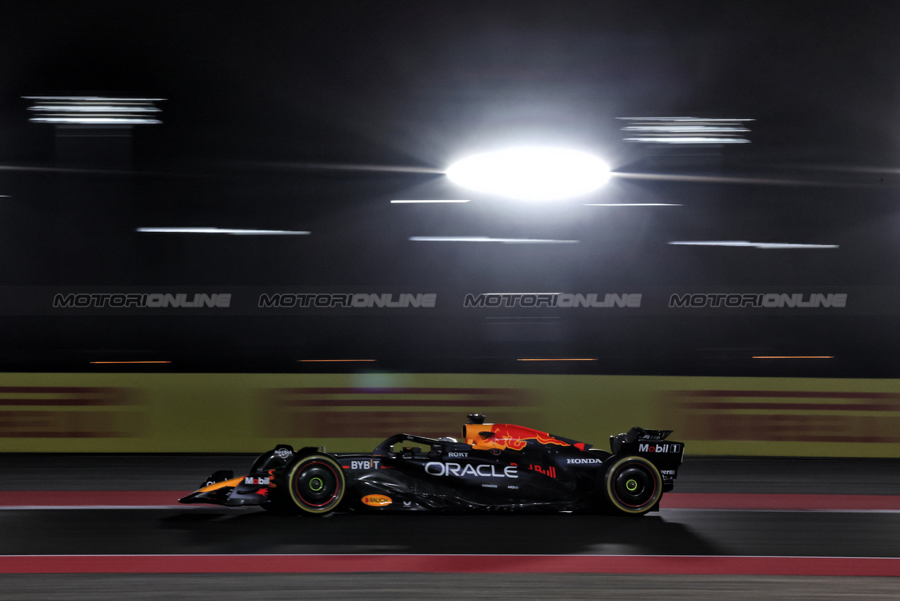 GP QATAR, Max Verstappen (NLD) Red Bull Racing RB20.

29.11.2024 Formula 1 World Championship, Rd 23, Qatar Grand Prix, Doha, Qatar, Sprint Qualifiche Day.

- www.xpbimages.com, EMail: requests@xpbimages.com © Copyright: Moy / XPB Images