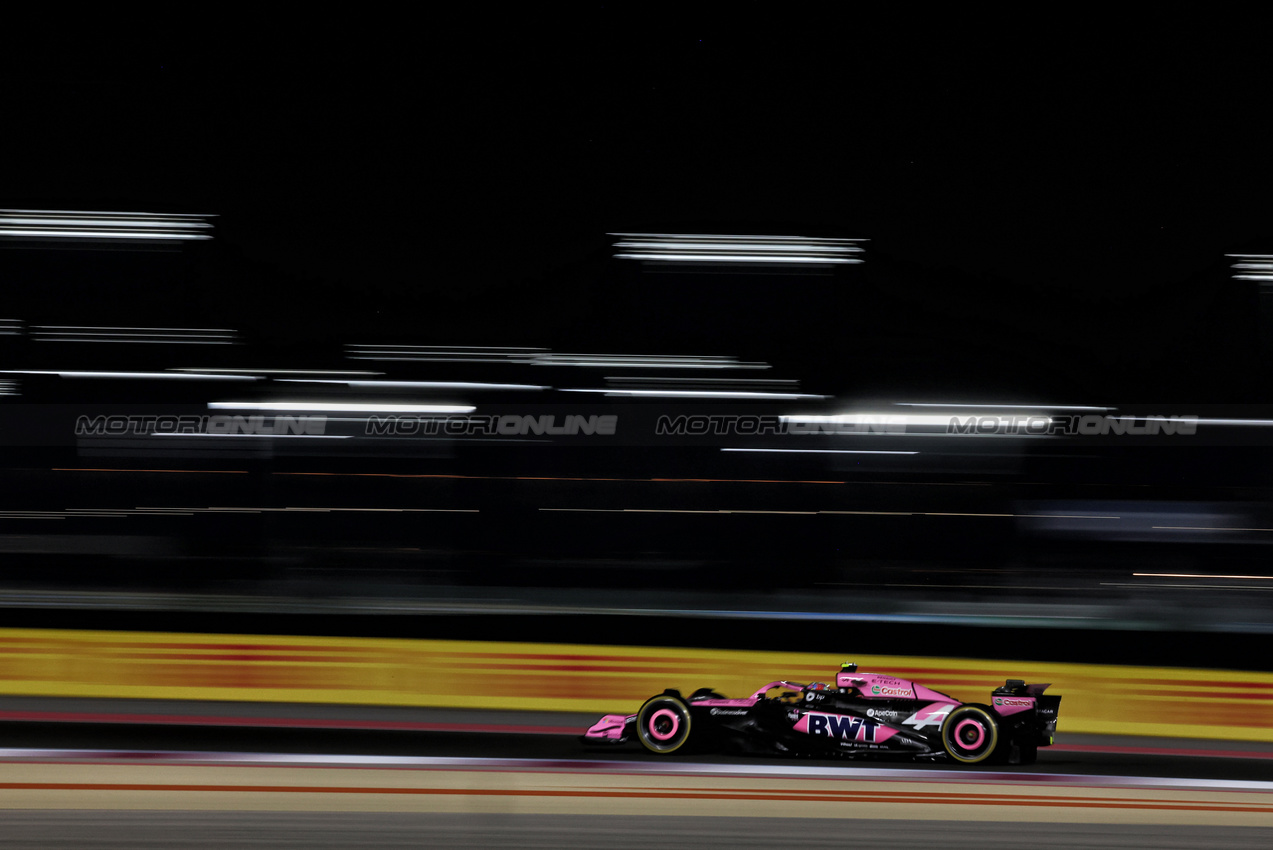GP QATAR, Pierre Gasly (FRA) Alpine F1 Team A524.

29.11.2024 Formula 1 World Championship, Rd 23, Qatar Grand Prix, Doha, Qatar, Sprint Qualifiche Day.

- www.xpbimages.com, EMail: requests@xpbimages.com © Copyright: Moy / XPB Images