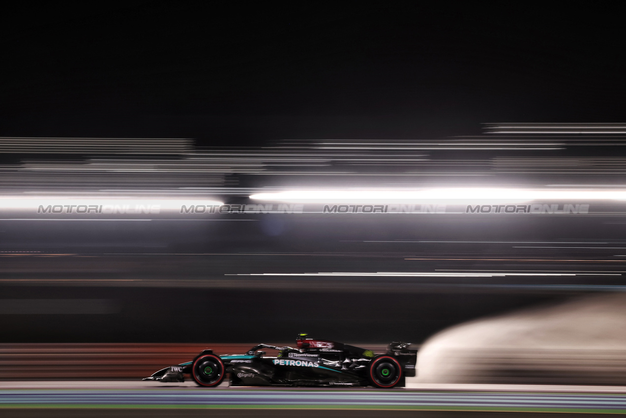 GP QATAR, Lewis Hamilton (GBR) Mercedes AMG F1 W15.

29.11.2024 Formula 1 World Championship, Rd 23, Qatar Grand Prix, Doha, Qatar, Sprint Qualifiche Day.

- www.xpbimages.com, EMail: requests@xpbimages.com © Copyright: Moy / XPB Images